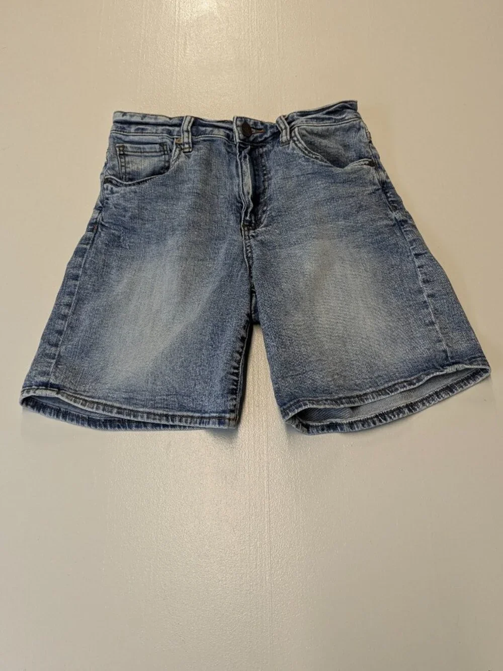 Kut From The Cloth Size 2 High Rise Boyfriend Short Medium Vintage Wash